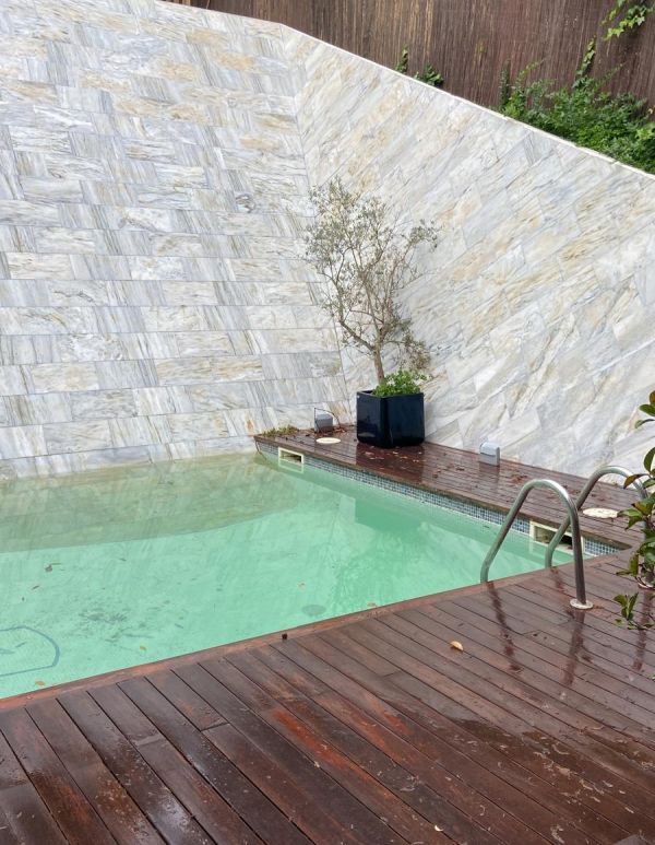 Antigraffiti imagen después de limpiar